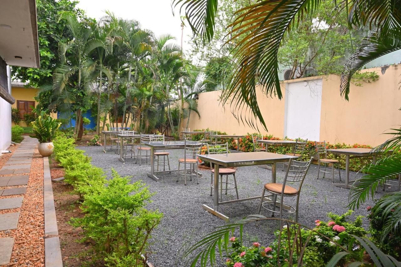Les Boganveillea Heritage Guest House Auroville Exterior foto