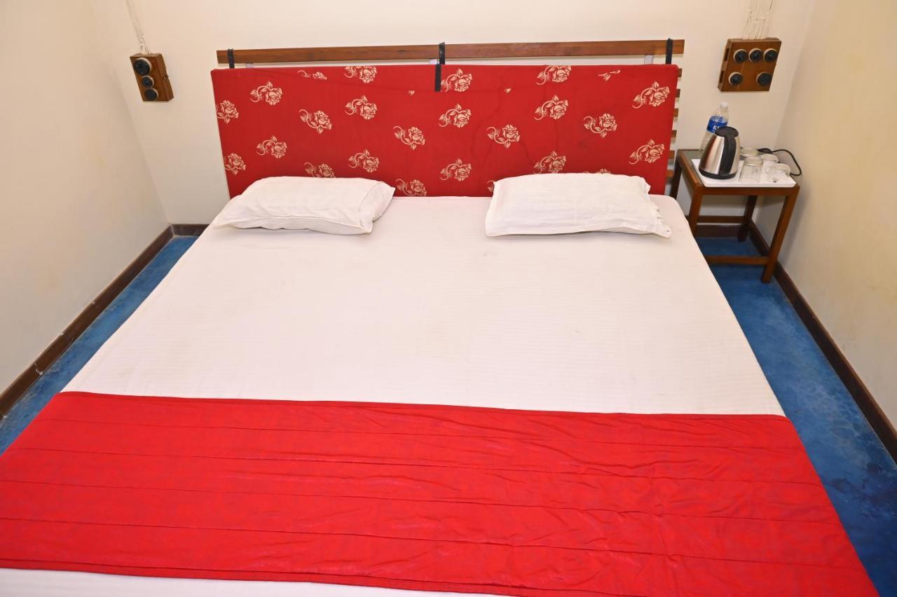 Les Boganveillea Heritage Guest House Auroville Exterior foto